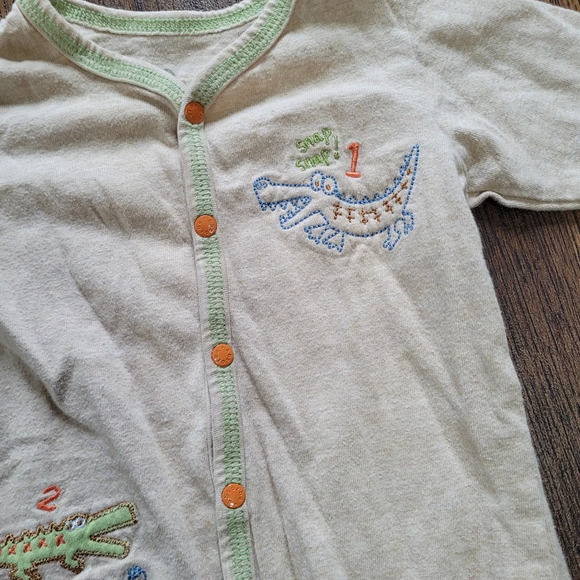 Bundle/Lot of Boy's Bodysuits, Romper, Pants, Pj's Size Boy's 3-6 Months - Picture 9 of 10